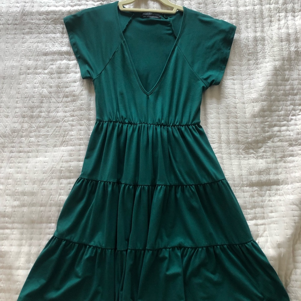 Buttery soft summer casual sun dress in the most beautiful emerald green color!
